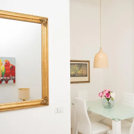 Apartment West Park With Parking By Solutions Como