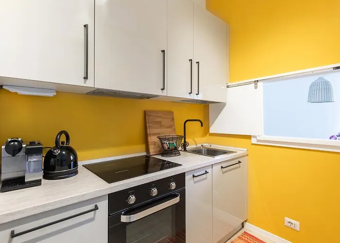 West Park With Parking By Solutions * コモ