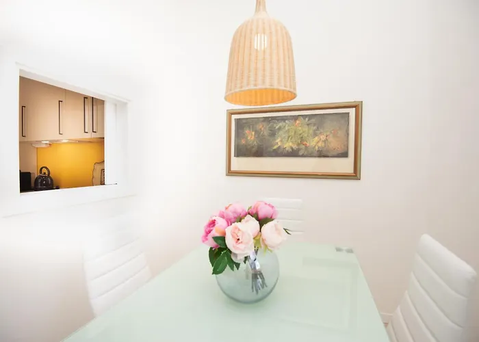 West Park With Parking By Solutions Apartmán *